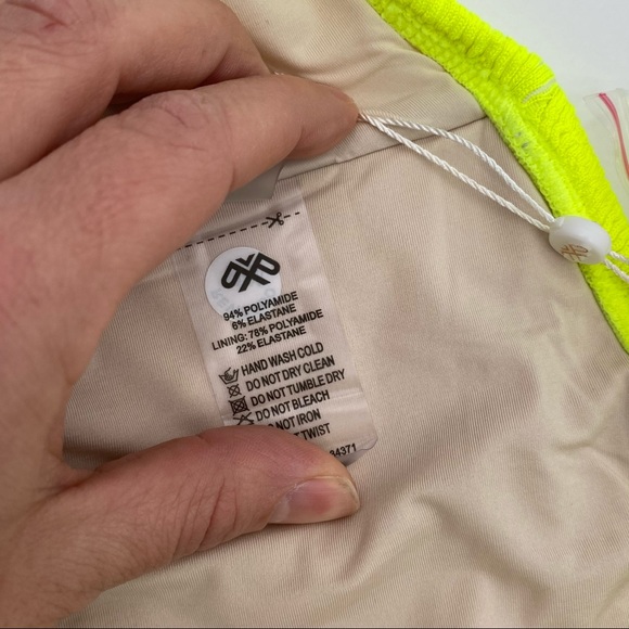 NWT PILYQ Pineapple Reef Bikini Set Multiple Sizes - Picture 8 of 13